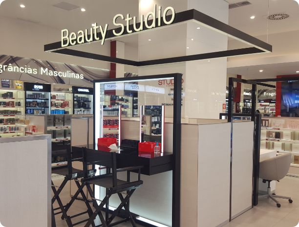 Perfumes & Companhia