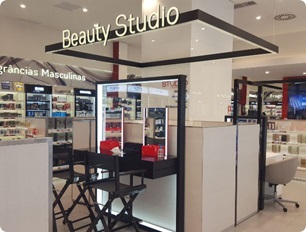 Perfumes & Companhia